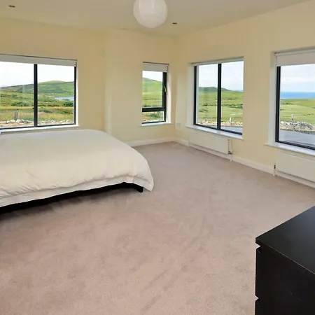 بيت للعطل 260 - *