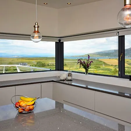 260 - بيت للعطل *